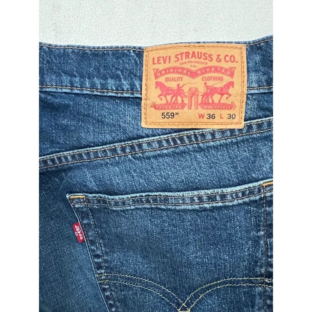 Levis 559 Relaxed Straight Jeans Mens 36x30 Blue Denim 00559-0624